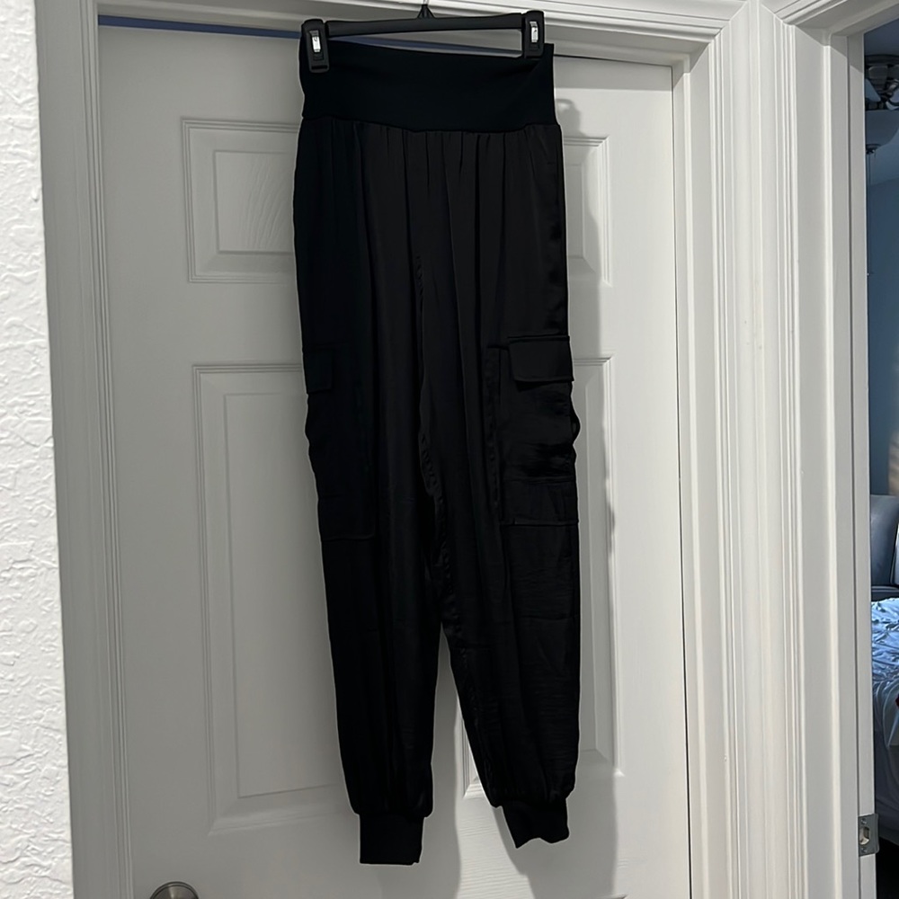 Dance & Marvel small black pants